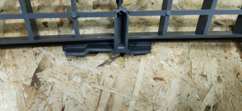 Решетка радиатора Mercedes E-Class 1994 W124