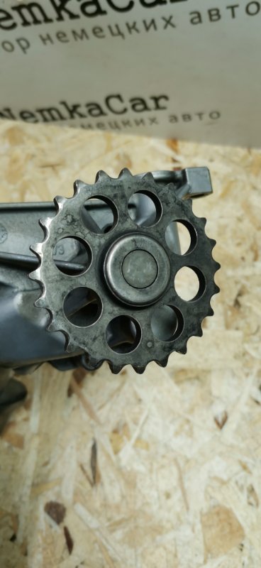 Насос масляный Mercedes Vito 1996 638