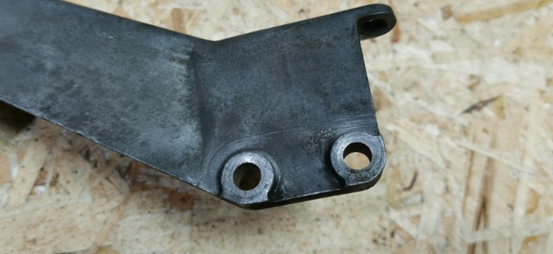 Кронштейн генератора Mercedes Vito 1996 638