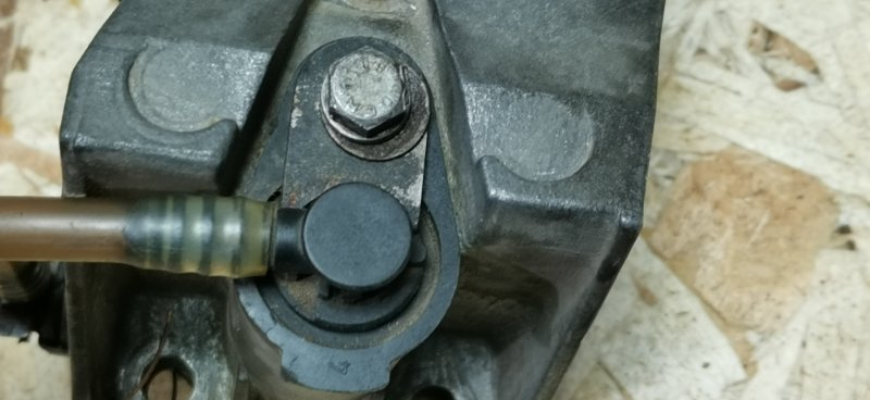 Кронштейн топливного фильтра Mercedes Vito 1996 638