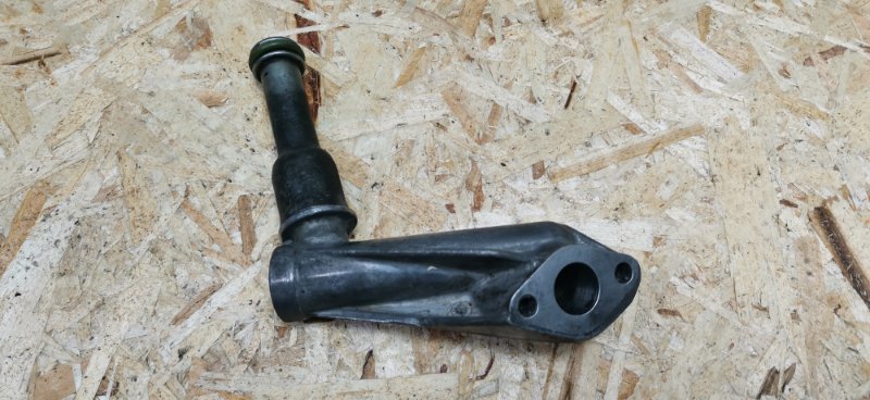 Фланец системы охлаждения Mercedes Vito 1996 638