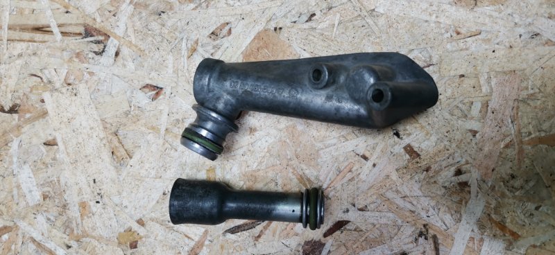 Фланец системы охлаждения Mercedes Vito 1996 638