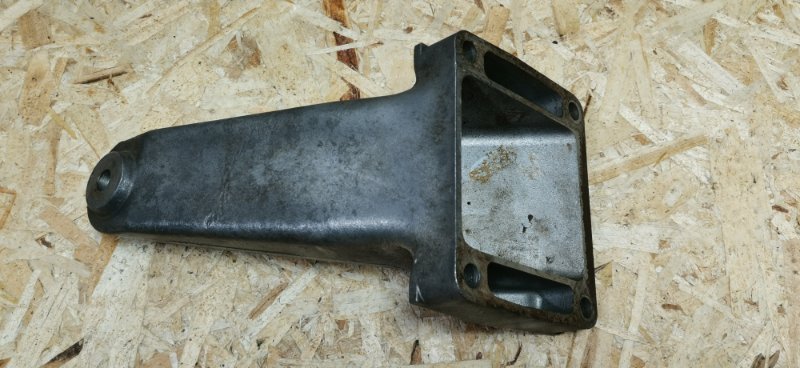 Кронштейн двигателя Mercedes S-Klass 1995 W140