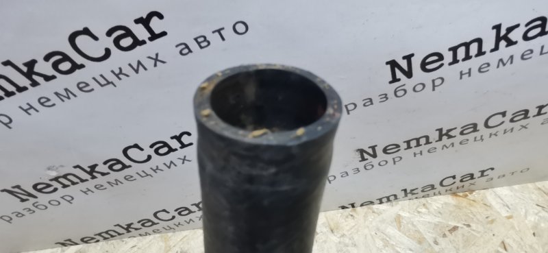 Патрубок радиатора Mercedes w123 1980 Седан