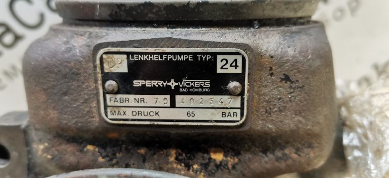 Насос ГУР Mercedes w123 1980 Седан