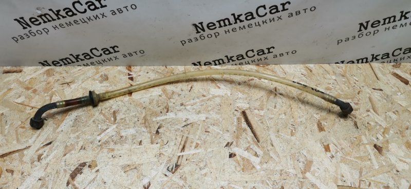 Трубка вакуумная Mercedes w123 1980 Седан