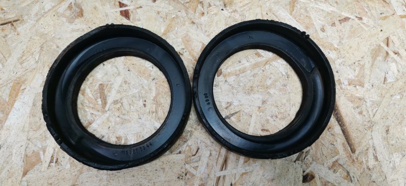 Проставка пружины Mercedes w123 1980 Седан