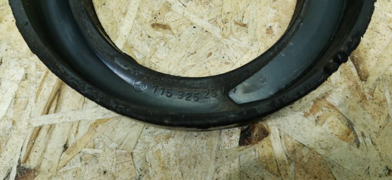 Проставка пружины Mercedes w123 1980 Седан