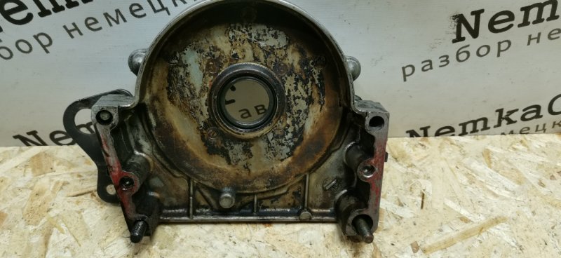 Крышка двигателя Mercedes W124 1989 E260