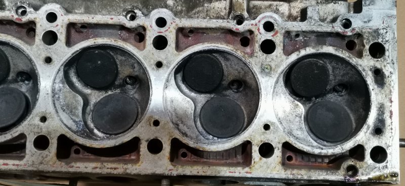 Головка блока цилиндров Mercedes W124 1989 E260