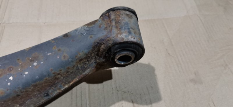 Рычаг подвески Mercedes w123 1980 Седан