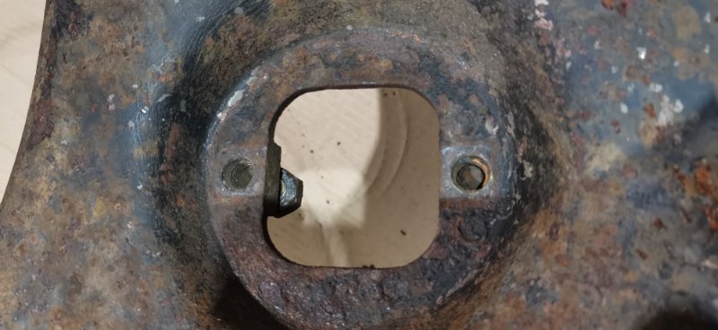 Рычаг подвески Mercedes w123 1980 Седан