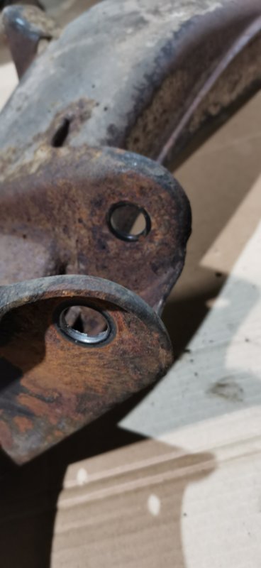 Балка подвески Mercedes w123 1980 Седан