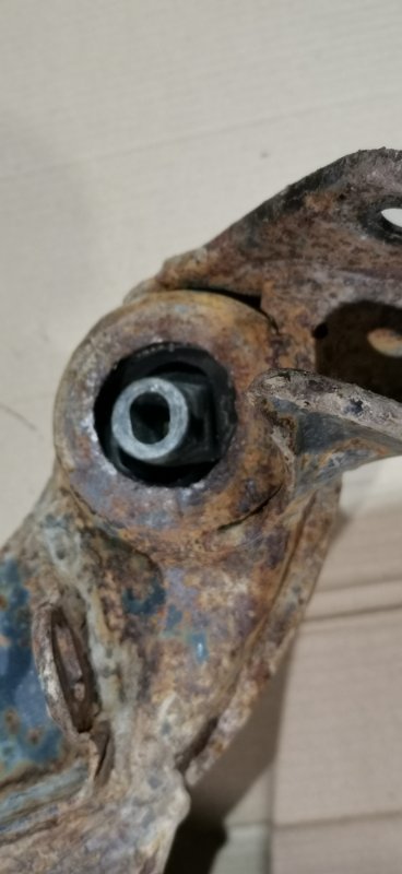 Балка подвески Mercedes W124 1989 E260