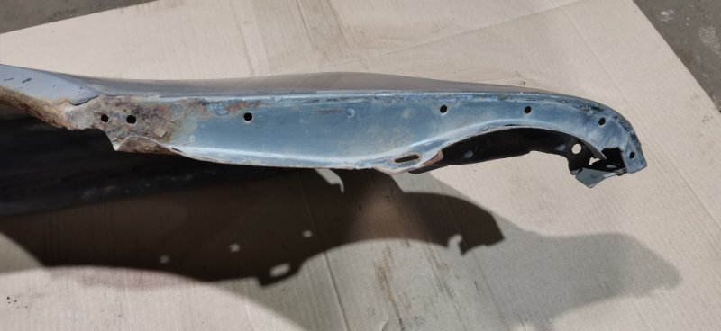 Крыло Mercedes W124 1993 E320