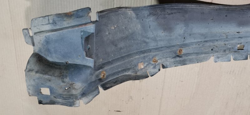 Подкрылок Mercedes W124 1993 E320