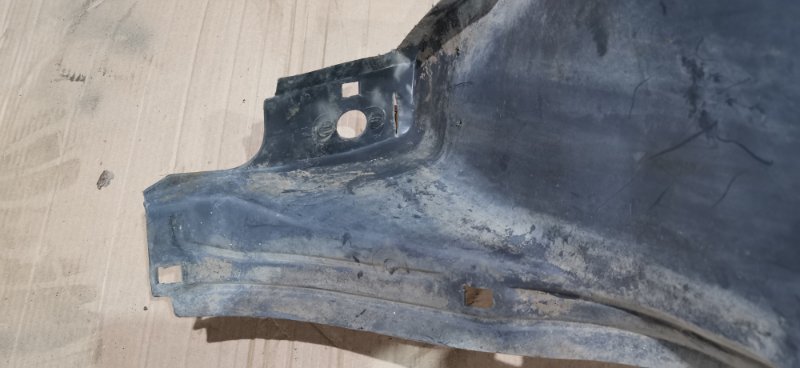 Подкрылок Mercedes W124 1993 E320