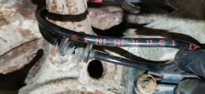 Кулак поворотный Mercedes C-Class 2000 W203