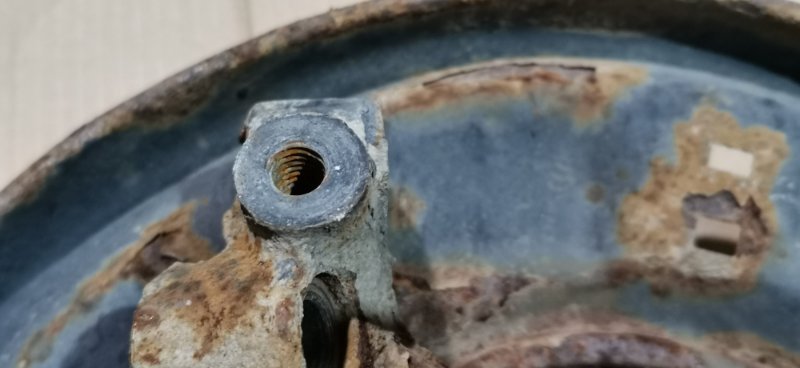 Кулак поворотный Mercedes C-Class 2000 W203