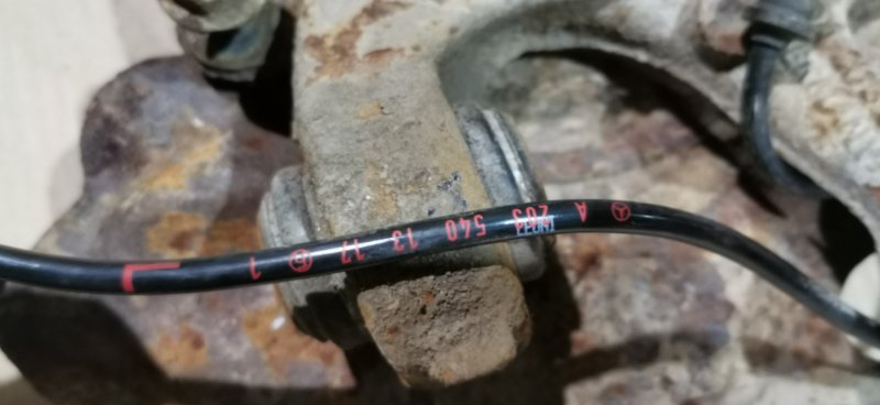 Кулак поворотный Mercedes C-Class 2000 W203