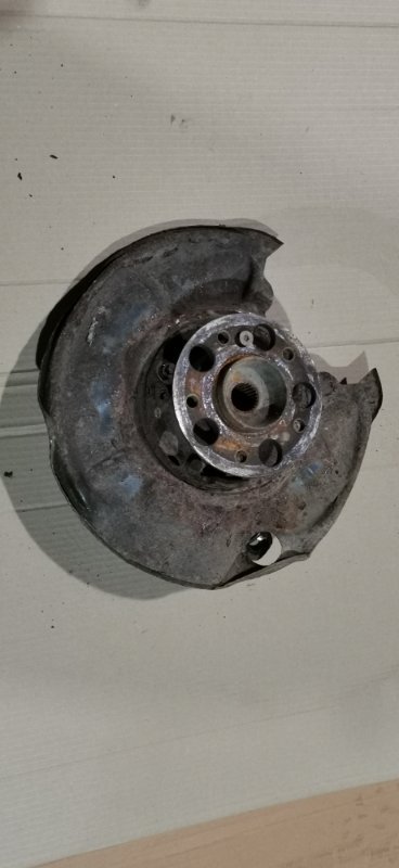 Кулак поворотный Mercedes C-Class 2000 W203