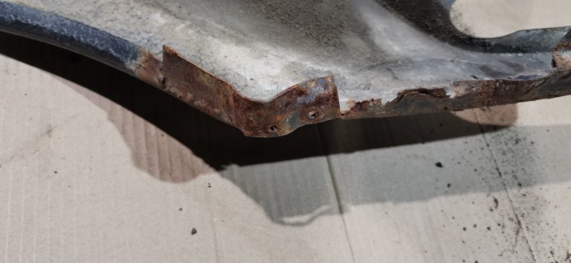 Крыло Mercedes W126 SEC500