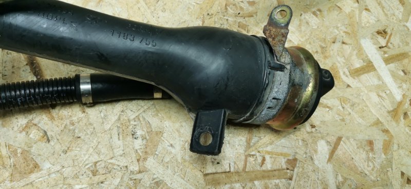 Горловина топливного бака BMW 3-Series 1998 E46