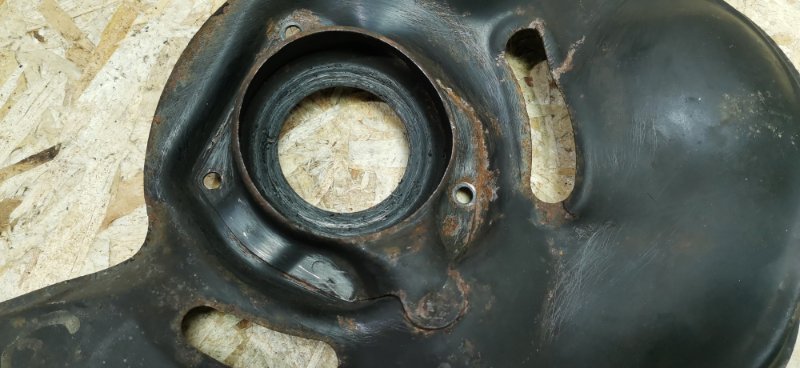 Щиток тормозного диска Mercedes W124 1989 E260