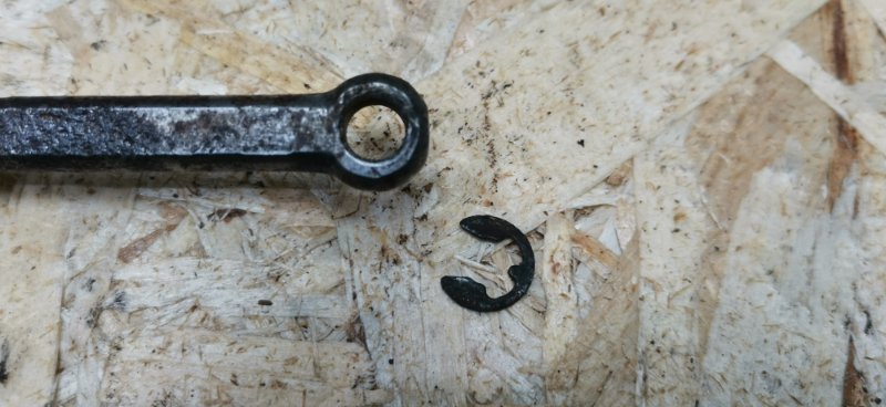 Тяга натяжителя Mercedes W124 1993 300CE