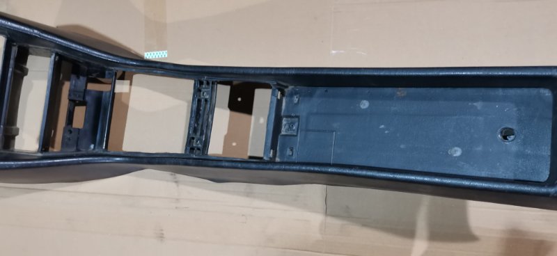 Центральная консоль Mercedes W124 1993 250D