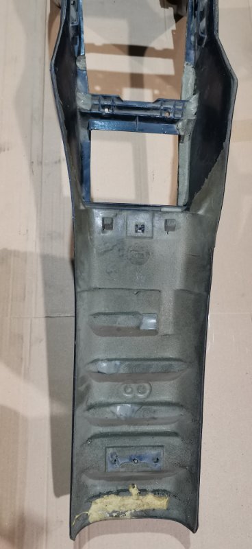 Центральная консоль Mercedes W124 1993 250D