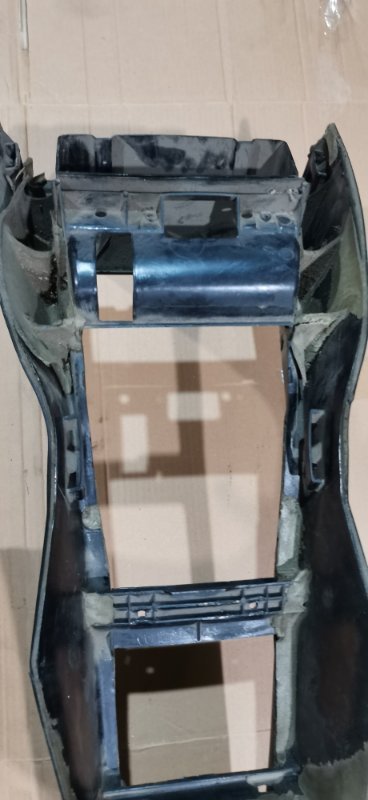 Центральная консоль Mercedes W124 1993 250D