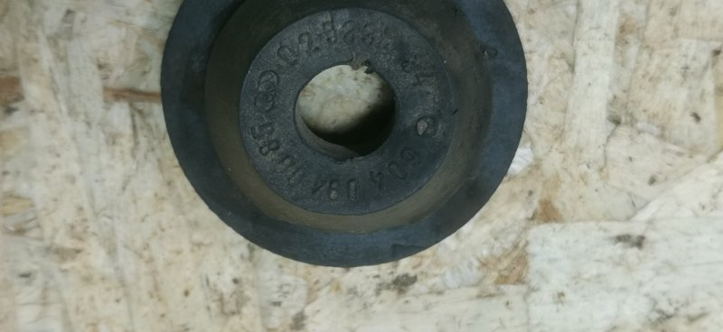 Кронштейн воздушного фильтра Mercedes C180 1996 W202