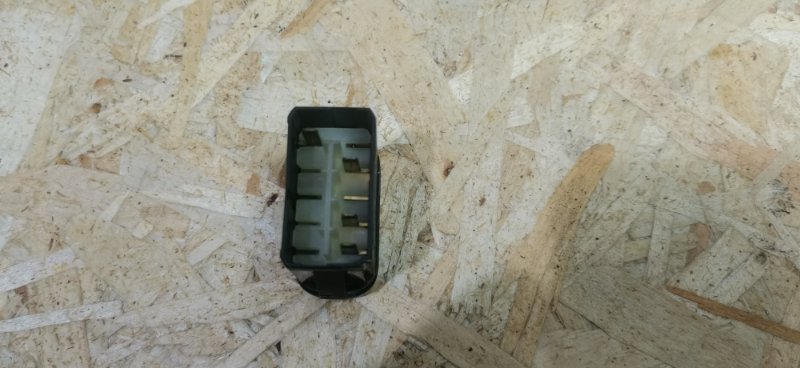 Кнопка уровня кузова Mercedes Vito 2001 638