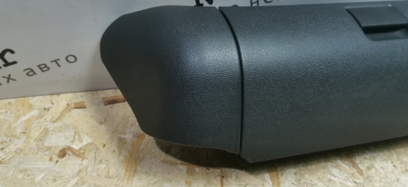 Ящик под сиденье Mercedes-Benz E-Class W211