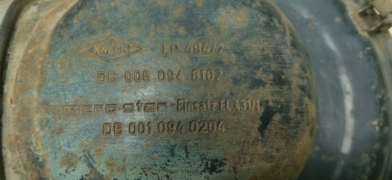 Корпус воздушного фильтра Mercedes-Benz 220 1975 W115