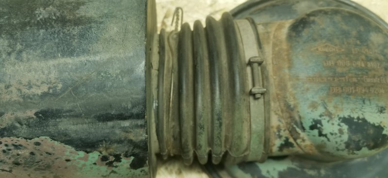 Корпус воздушного фильтра Mercedes-Benz 220 1975 W115