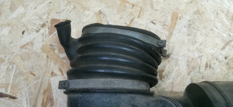 Корпус воздушного фильтра Mercedes-Benz 220 1975 W115