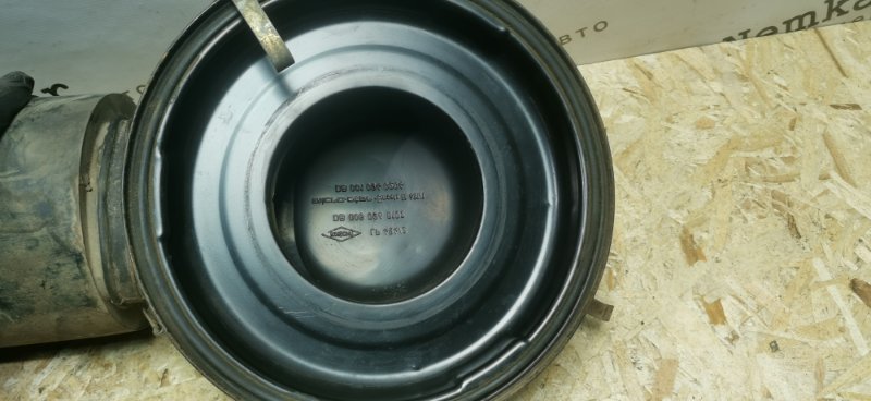 Корпус воздушного фильтра Mercedes-Benz 220 1975 W115