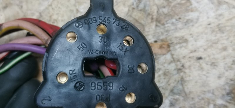 Разъем замка зажигания Mercedes C180 1996 W202