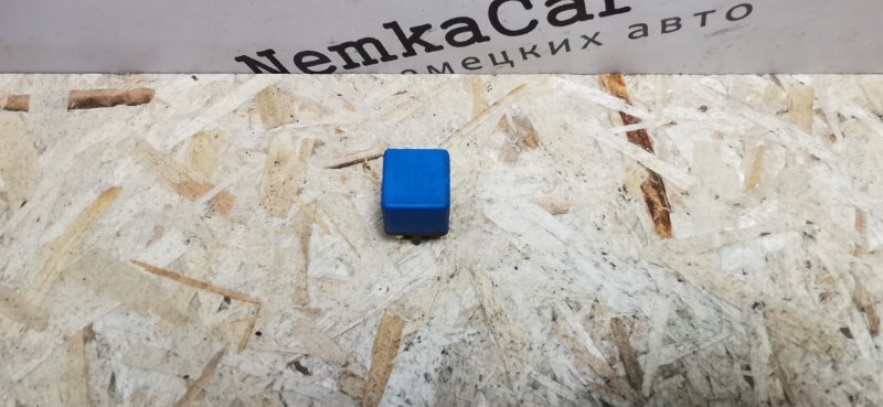 Реле Mercedes C180 1996 W202