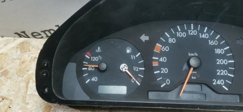 Щиток приборов Mercedes C180 1996 W202