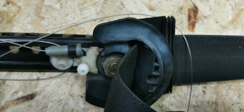 Ремень безопасности Mercedes S-Klass 2000 w220