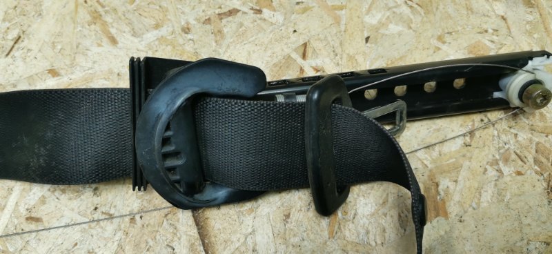 Ремень безопасности Mercedes S-Klass 2000 w220