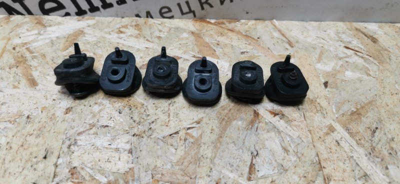 Крепление груза в багажнике Mercedes S-Klass 2000 w220