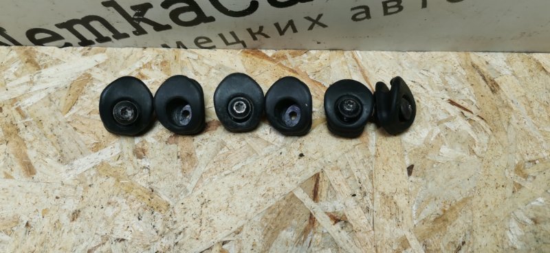 Крепление груза в багажнике Mercedes S-Klass 2000 w220