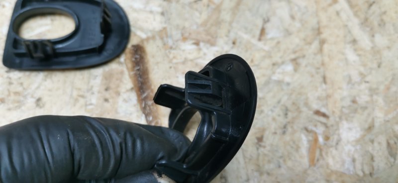 Проушина подголовника Mercedes S-Klass 2000 w220