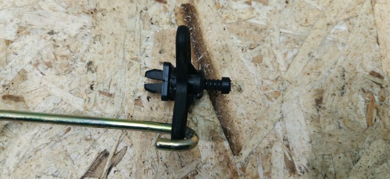 Тяга замка Mercedes S-Klass 2000 w220