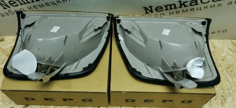 Поворотники новые Mercedes E-Class 1994 W124