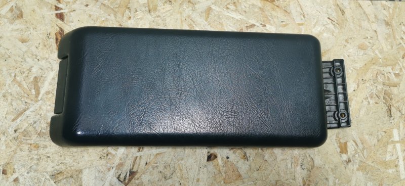 Крышка подлокотника Mercedes C180 1996 W202